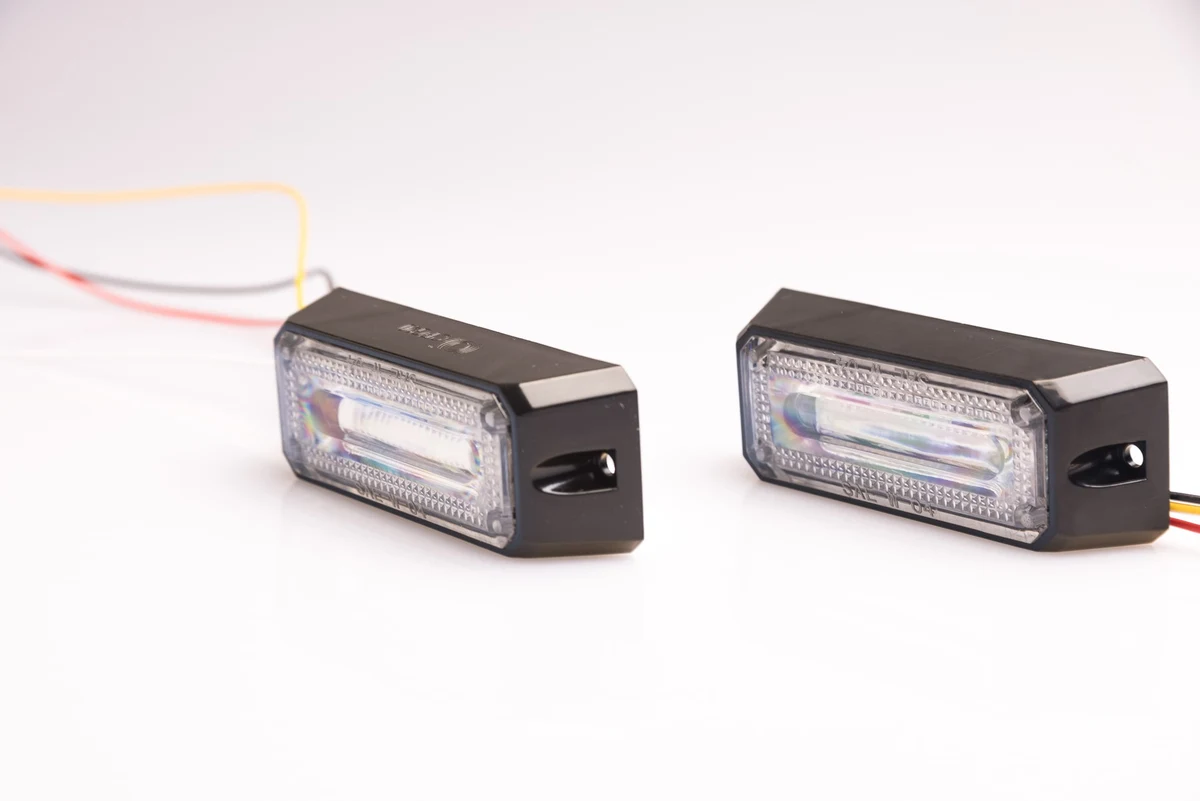 Par de Codigos LED de Emergecia Rojo & Azul 12w 4 Funciones