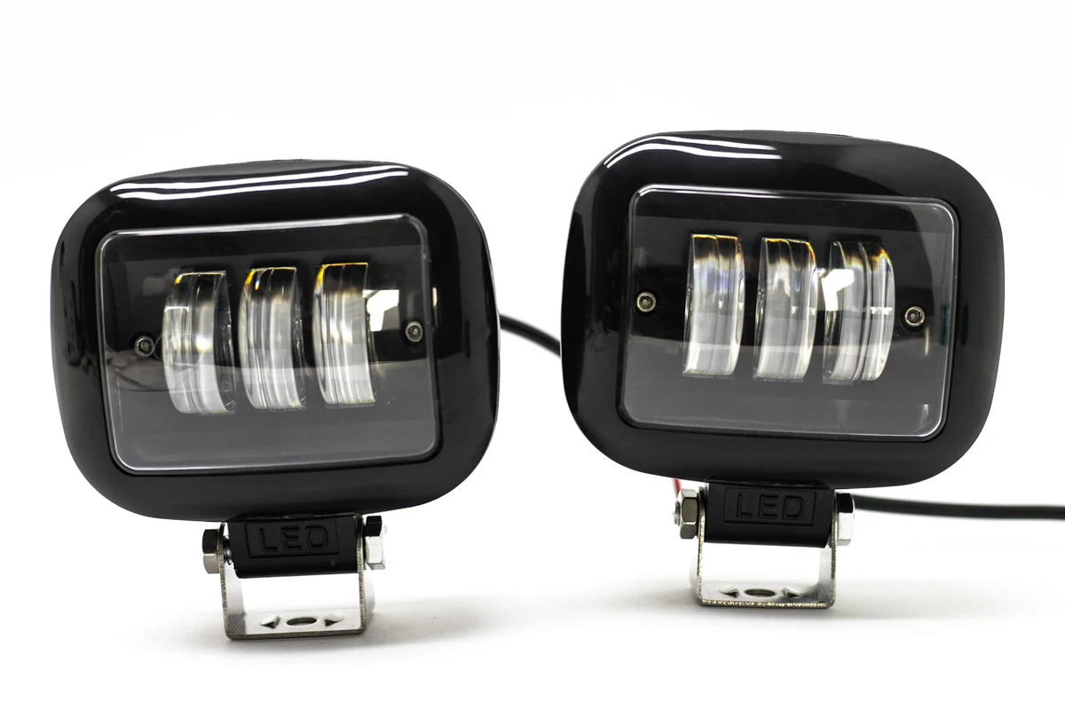 Par de Faros LED Cuadtradi Base Negra 30w